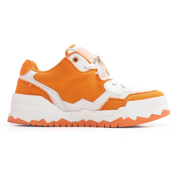 Ins board shoes, bread shoes, men's new comfortable and versatile retro trend thick soled casual sports shoes, designer couple's style