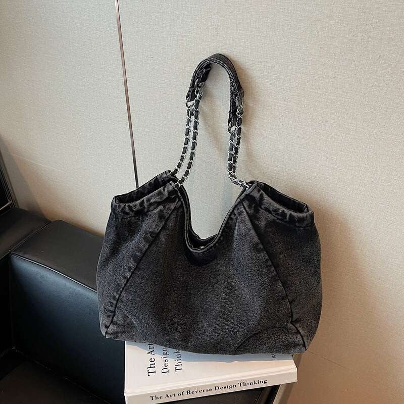 2025 Autumn Winter New Trendy Fashion Commuting Large Capacity Chain Single Shoulder Tote Women's Bag