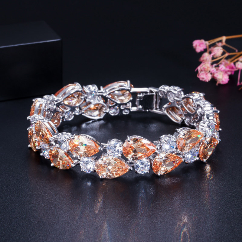 Elegant Women's Charms Bracelet with AAA Quality Cubic Zirconia for Wedding Jewelry