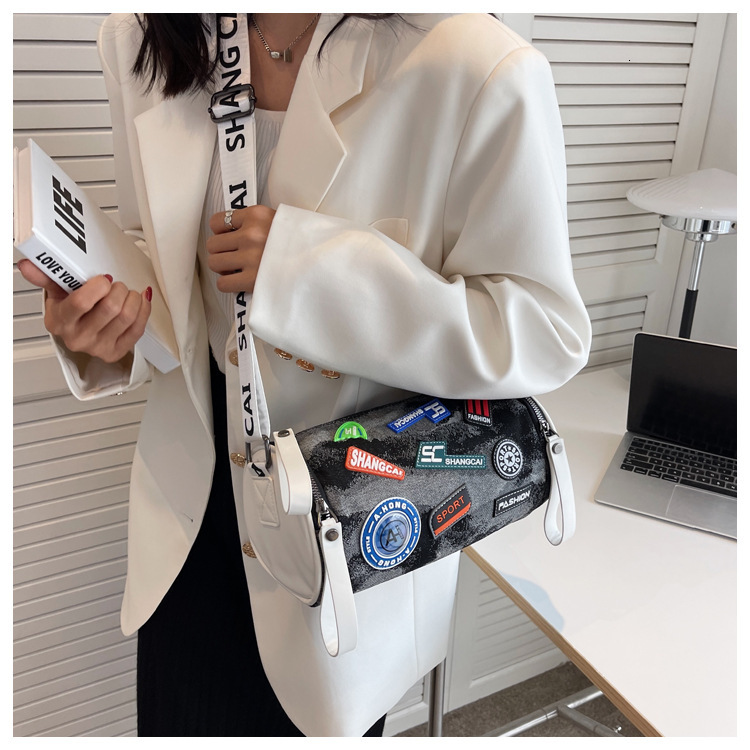 Fashionable Women's Shoulder design Bag Handbag Cool Hot Girl Large Capacity Bag Autumn New Designer Bag Women's Crossbody Bag Cylindrical S