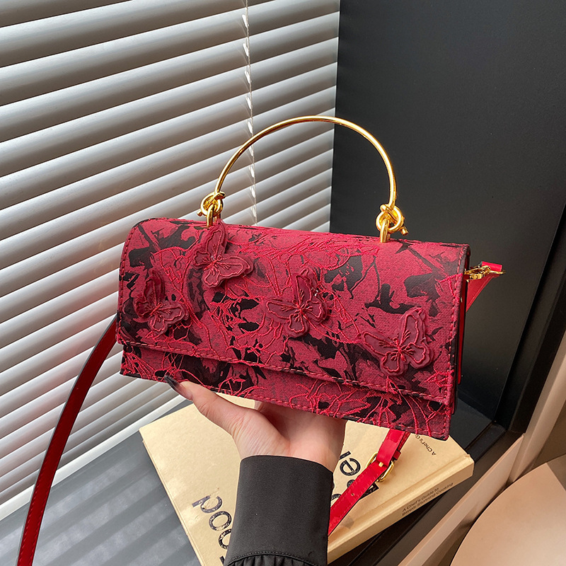 2025 new collection Women's Shoulder Bag New Niche Butterfly Flower Small Square Bag Fashion Chain Women's Crossbody Bag Autumn New Designer