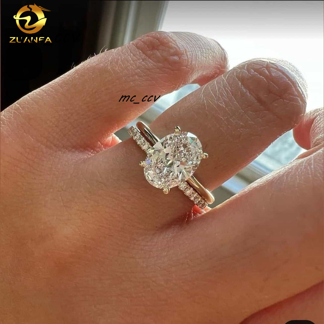 18K Solid Gold Oval Cut 200Ct DVVS1 Moissanite Diamond Engagement Split Shank Diamond Rings