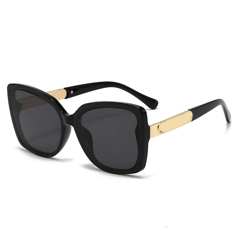 New Men and Women Large Frame Glasses Letter Hollow Internet Celebrity Light Luxury Sunglasses 0772 8d5