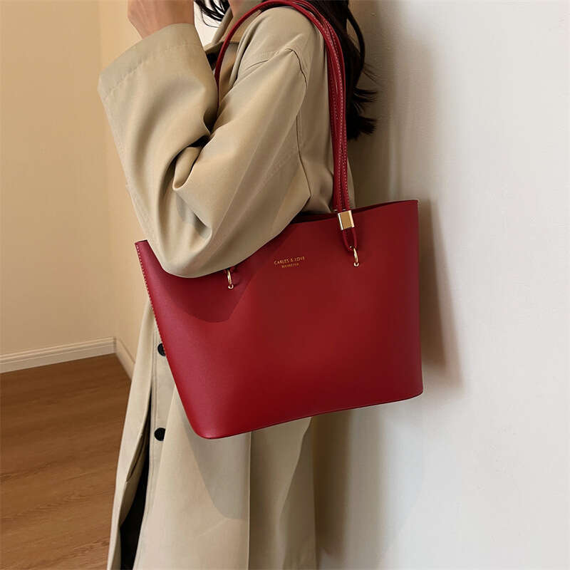 Women's 2025 Summer New High-End Commuter Large Capacity Tote Fashionable Shoulder Versatile Underarm Bag