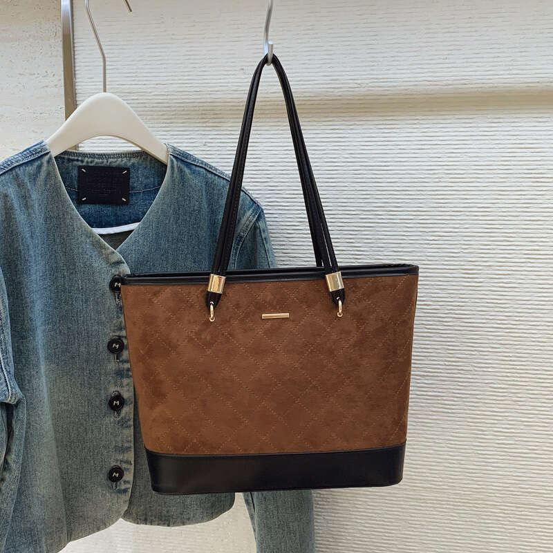 Fashion Large Capacity 2025 Autumn Winter New Commuter Women's Shoulder Casual Handbag Tote Bag