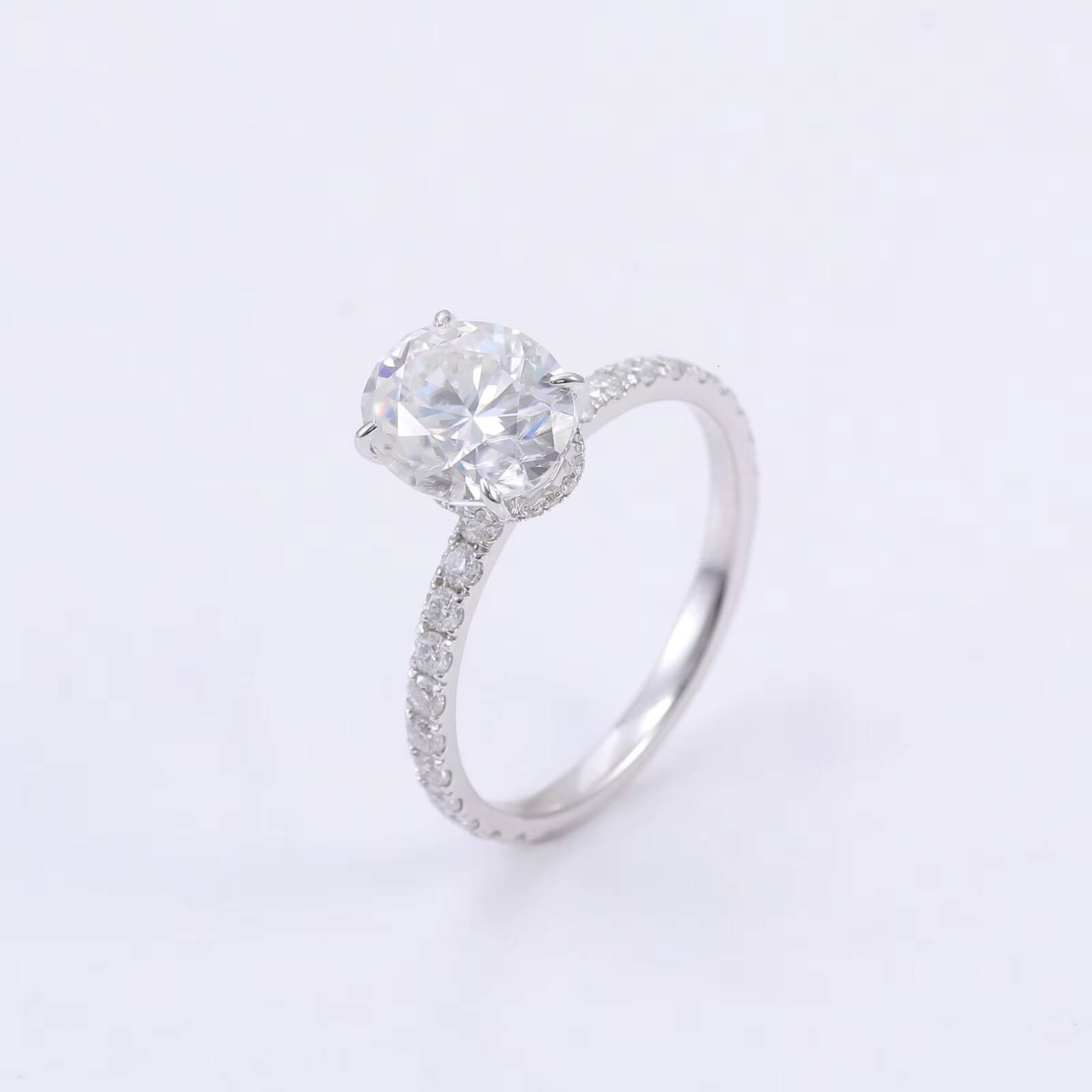 Latest Simple Design White Gold Engagement Platinum Diamond Wedding 3ct Moissanite Eternity Oval Cut Ring