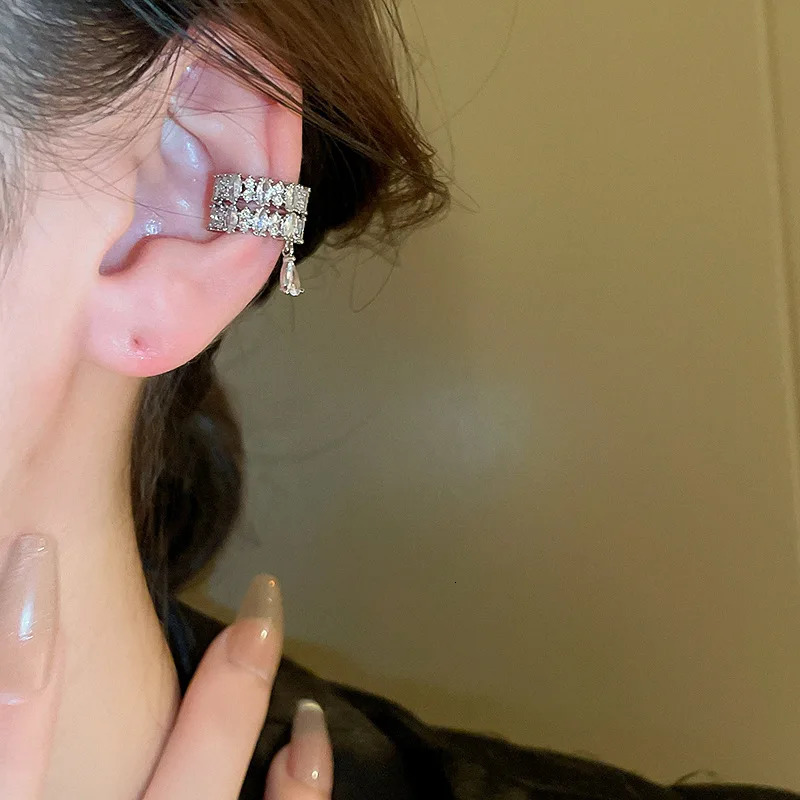 Big Double Layer CShaped Crystal Zircon Cuff Earrings Rhinestone No Piercing Water Droplet Clip Earring Simple Ear Clip 250906