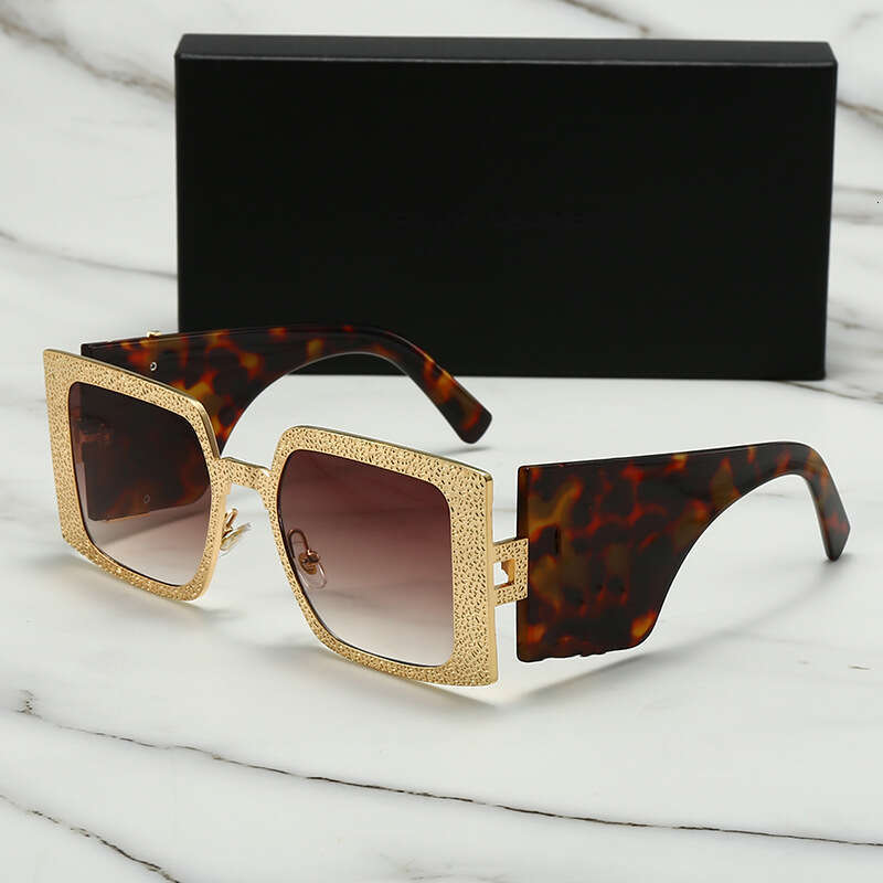 New High-End Metal Texture Frame Wide Leg Fashion Style Square Sunglasses 118 81f