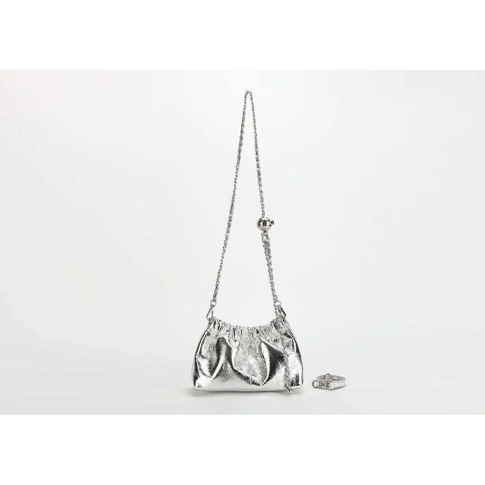 Genuine Leather Women's New High-End Wrinkled Cloud Fashion Versatile Shoulder First Layer Cowhide Simple Crossbody Bag