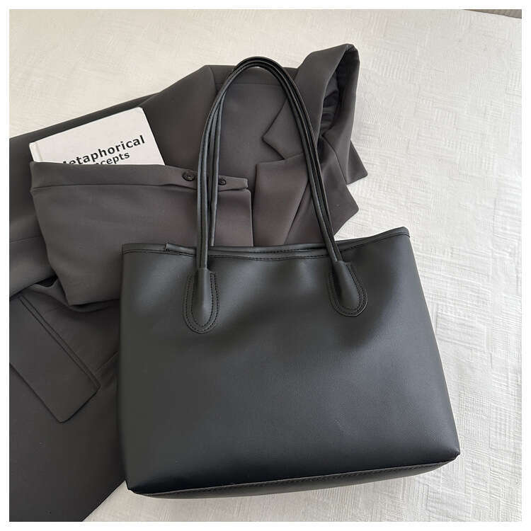 High-end Large Capacity for Women 2025 New Korean Version Commuter Versatile Women's Casual Fashion Single Shoulder Tote Bag