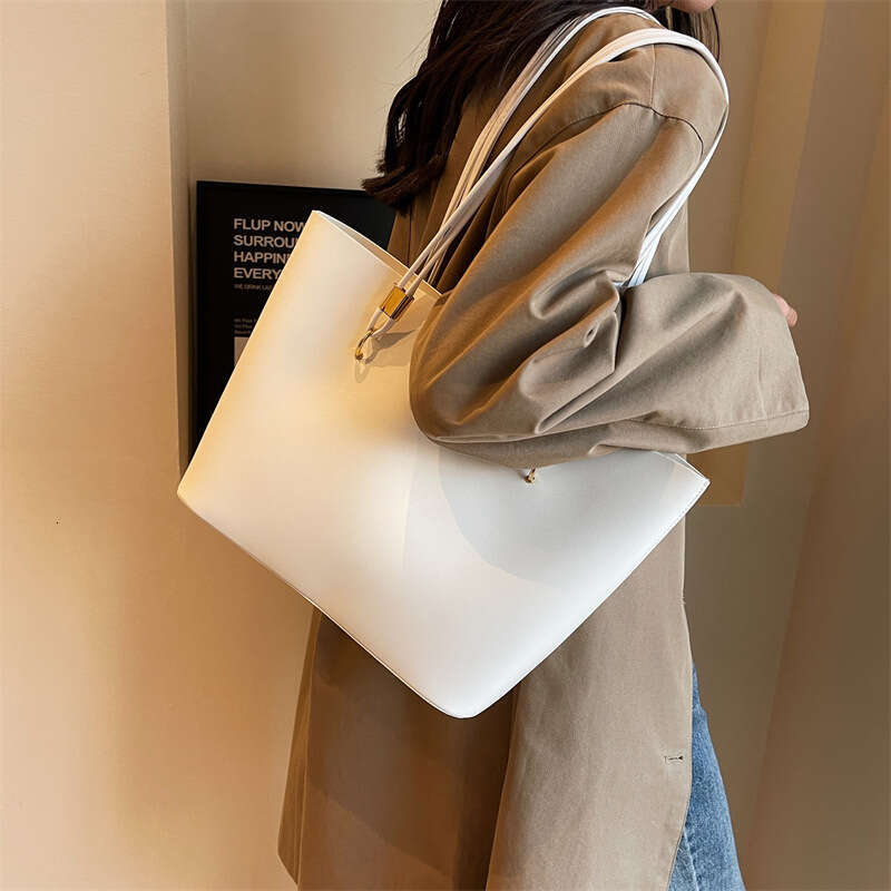 Women's 2025 Summer New High-End Commuter Large Capacity Tote Fashionable Shoulder Versatile Underarm Bag