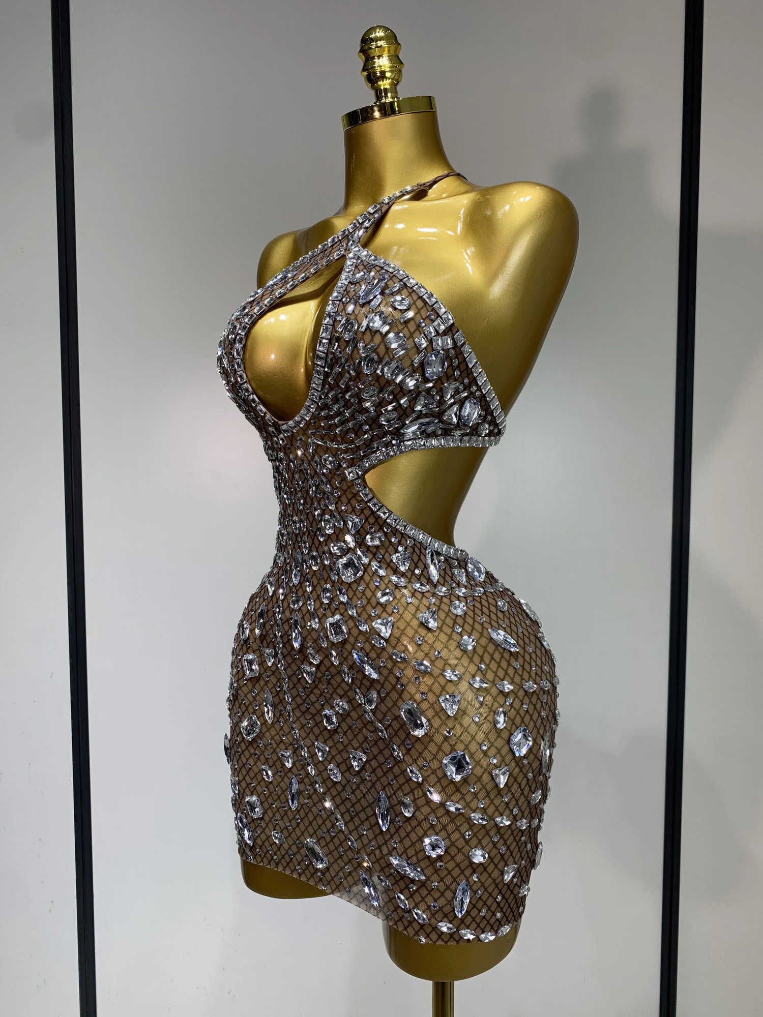Sexy Sparkly Diamond Backless Short Dress 2025 Women Sleeveless Mesh See Through Evening Birthday Gown Singer Stage Outfit 250906