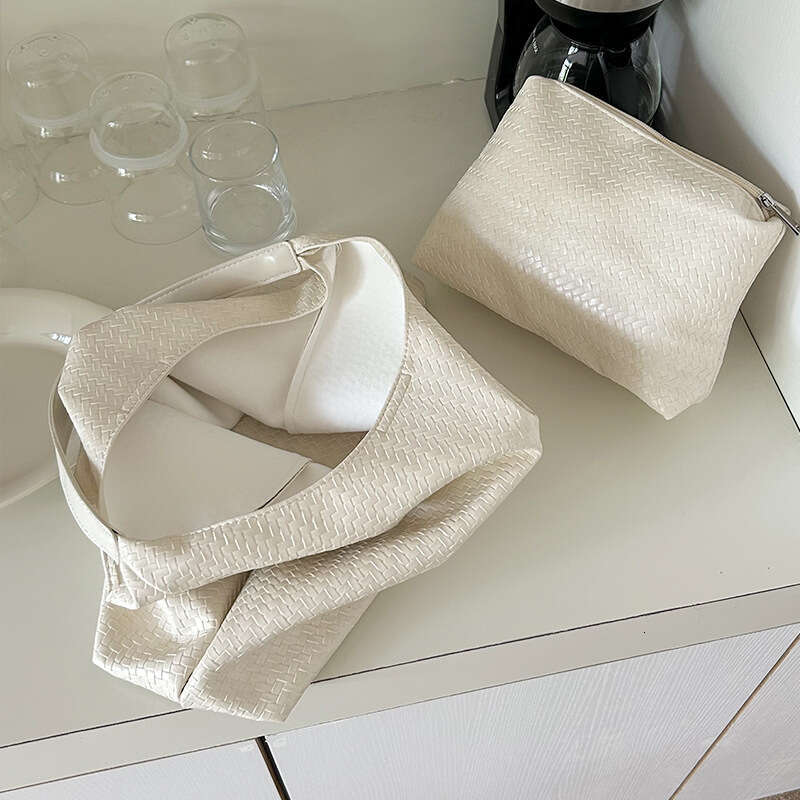 Fashionable Woven Pattern Tote for Women 2025 Spring Summer Large Capacity Casual Solid Color Versatile Shoulder Underarm Bag