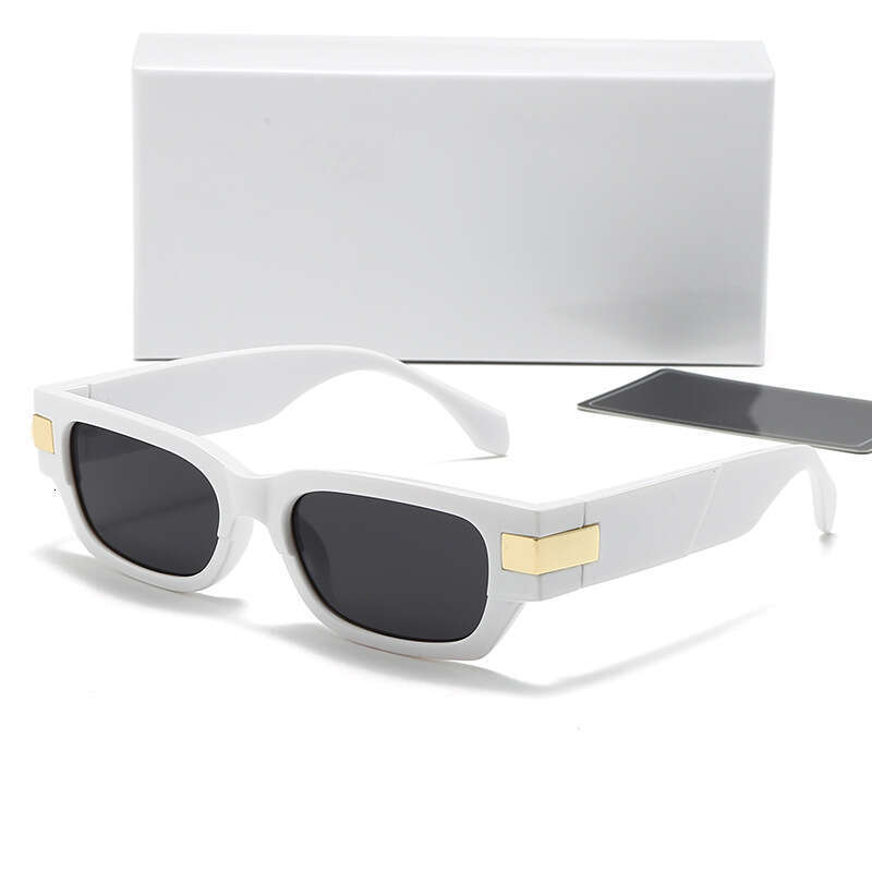 New Style Beauty Head Outdoor Fashion Sunglasses Trendy Shades Personality Wide Leg Driving Glasses 8907 f45