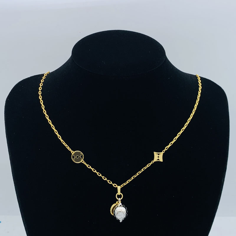 Chic Flower Pendant Crystal Necklaces Stylish Women Copper Pendants Jewelry Necklace Sweater Chain Jewelry Accessories Gifts Retro Style