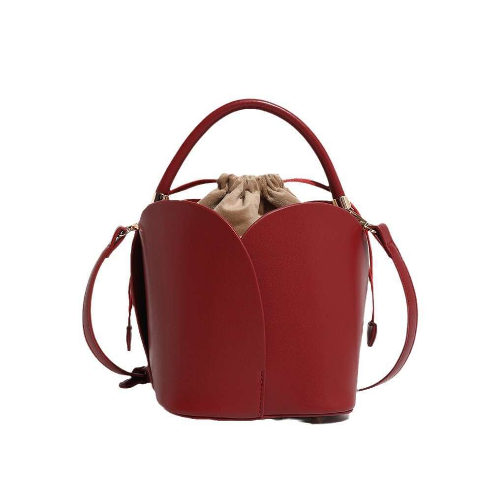 Fashion Niche Red Petal Shape Basket Small for Women Bride Wedding Cylinder Bucket Bag