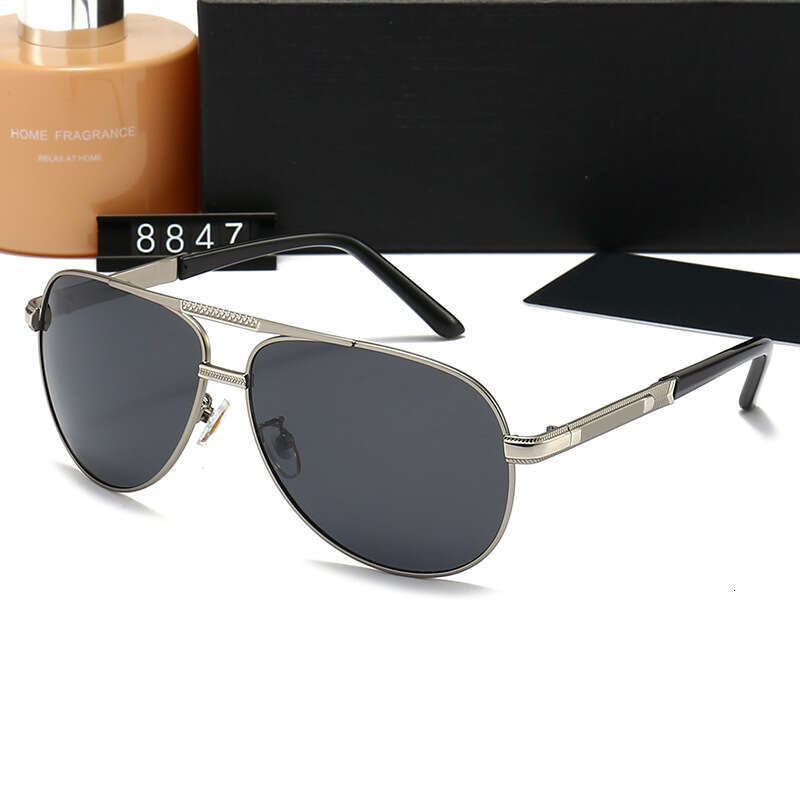 New Men's Polarized Sunglasses Trendy Fashion Driving UV Protection Glasses 8847 577
