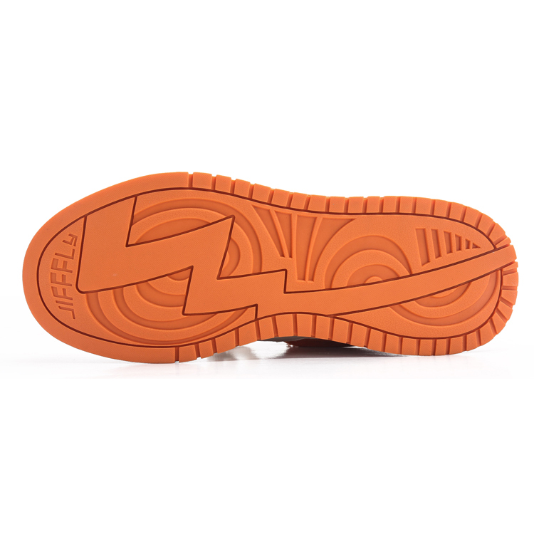Ins board shoes, bread shoes, men's new comfortable and versatile retro trend thick soled casual sports shoes, designer couple's style