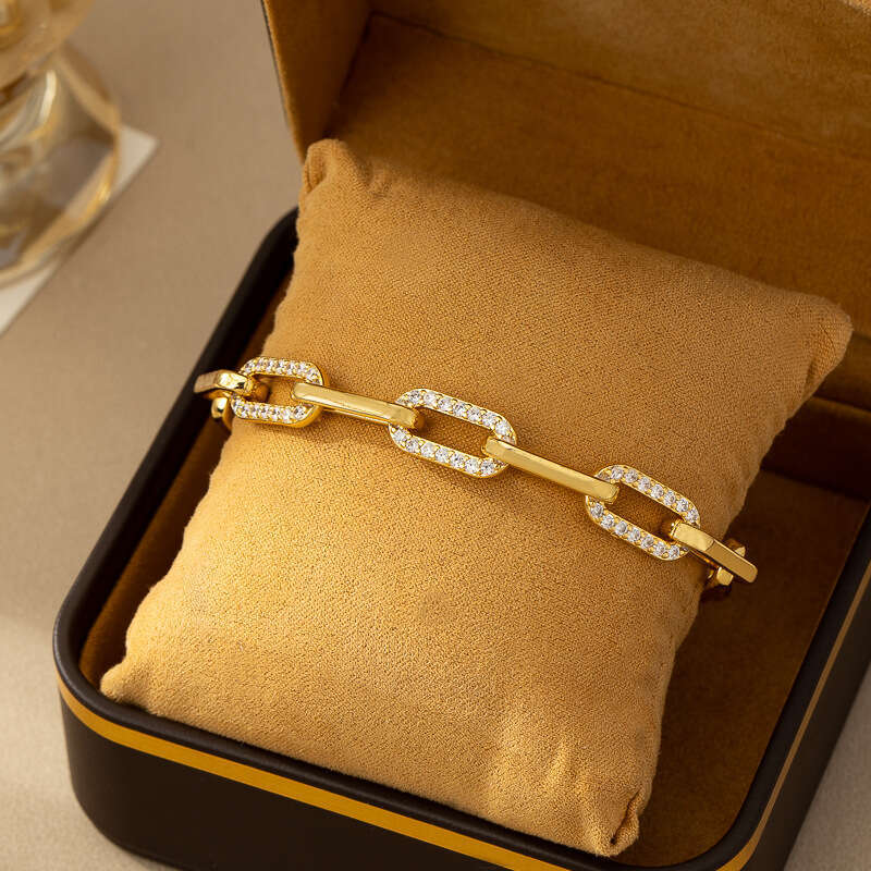 DH collections 2025 New European - American Metal Jewelry Set: Exaggerated Diamond - Inlaid Bracelet and Earrings