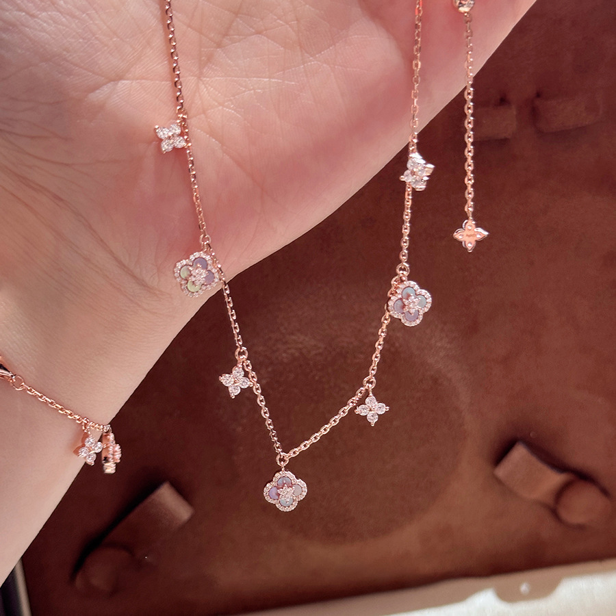Zircon Mother-of-Pearl Four-Leaf Flower Light Elegant Versatile Bracelet Niche Fashion High-End Feel Women's Jewelry - view 3