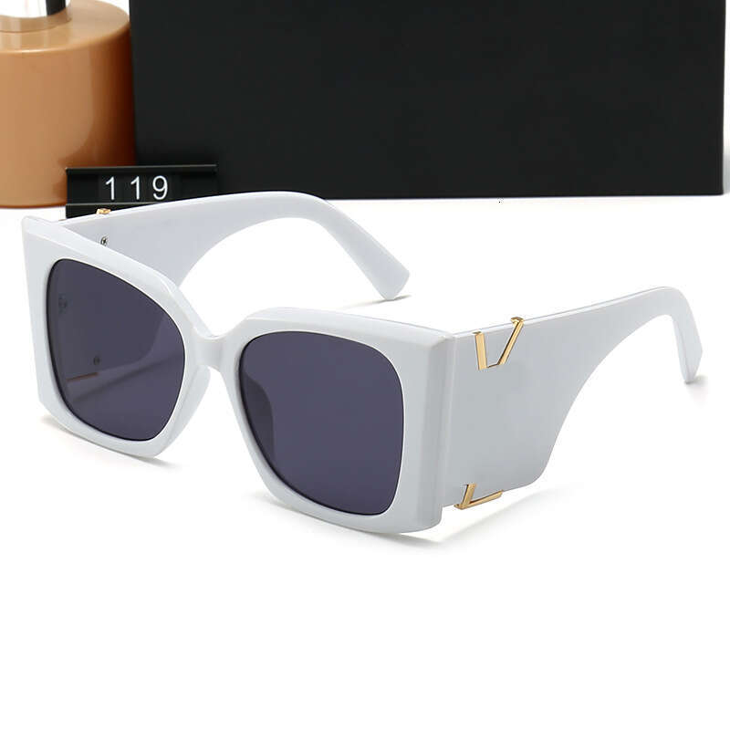 New Women's Saint Family Style Fashion Driving Travel Sunglasses SK119 92c