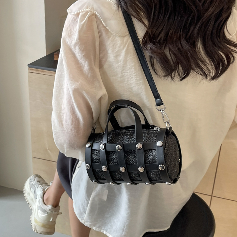 2025 New Fashionable Cool Women's Bag New High end Design Straw Woven Diagonal Tube Bag High end Feeling Shoulder Bag Fashion Crossbody Bag