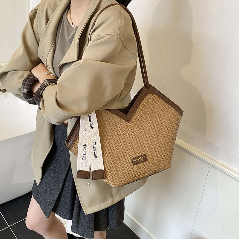 Bensherman Large Capacity Color-Block Woven Fashion Casual Single Shoulder Daily Commute Tote Bag Backpack