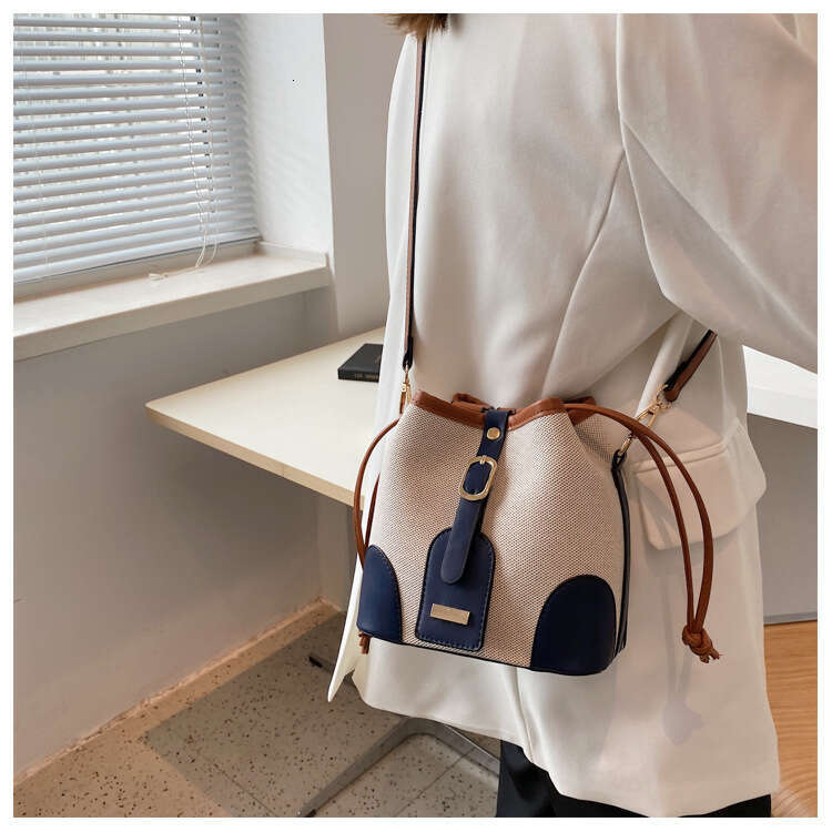 Color-Block Bucket for Women 2025 New Trendy Fashion Single Shoulder Canvas Patchwork Korean Style Textured Crossbody Bag