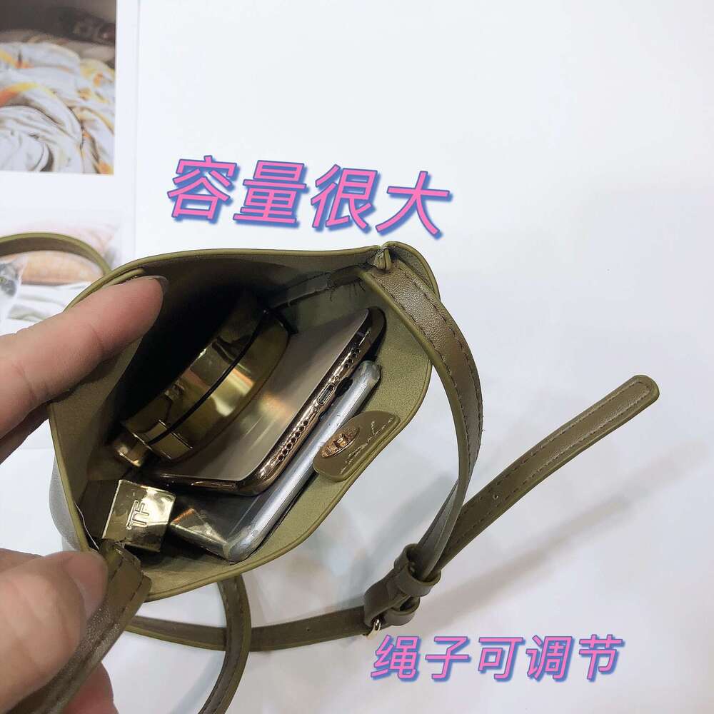 2022 Korean Version Casual Crossbody Phone Simple Stylish Vertical Soft Leather Solid Color Single Shoulder Women's Bag