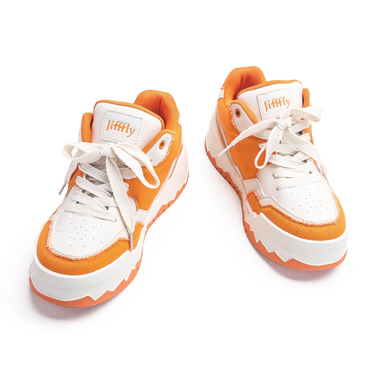Ins board shoes, bread shoes, men's new comfortable and versatile retro trend thick soled casual sports shoes, designer couple's style