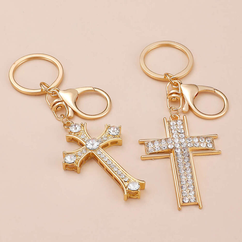 DH collections New European - American Style Simple Cross Keychain for Trendy Decor