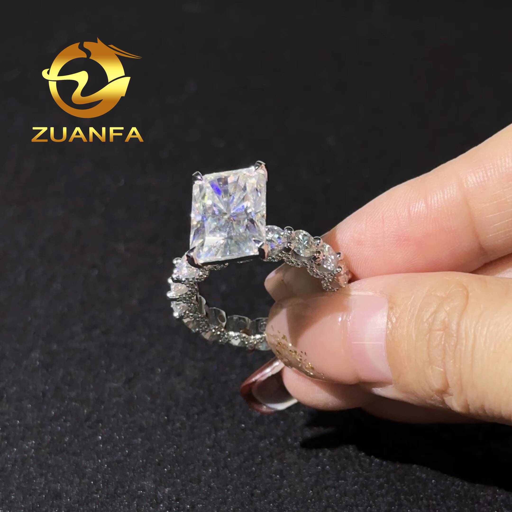 Luxury Ring Radiant Cut Full Diamond Moissanite Wedding Ring 925 Sterling Silver Iced Out Eternity Band Ring for Men Women