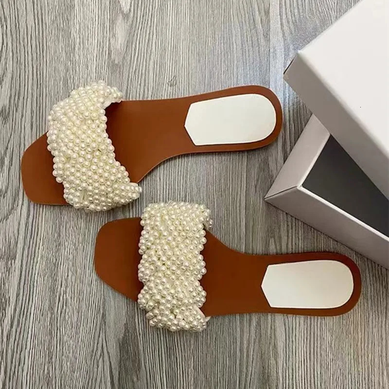 White String Bead Women Slippers Fashion Pearl Weaving er Flat Slippers Summer Comfortable Beach Slide Sandals 250905