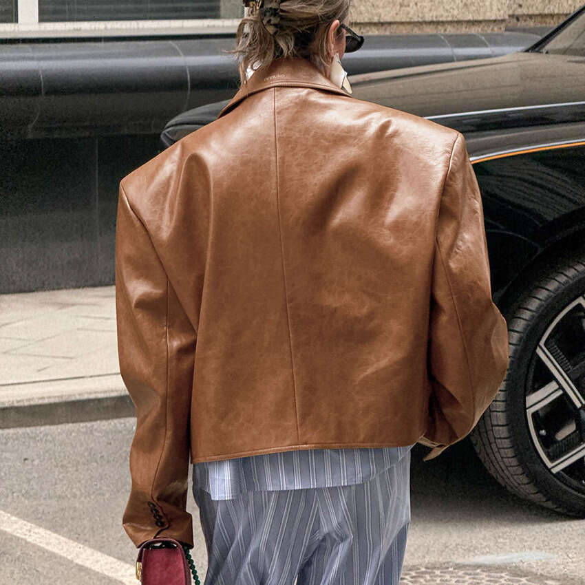 Autumn Winter New Style Suit Collar PU Leather Jacket Women With Design Sense, Elegant And Fashionable For Commuting B3