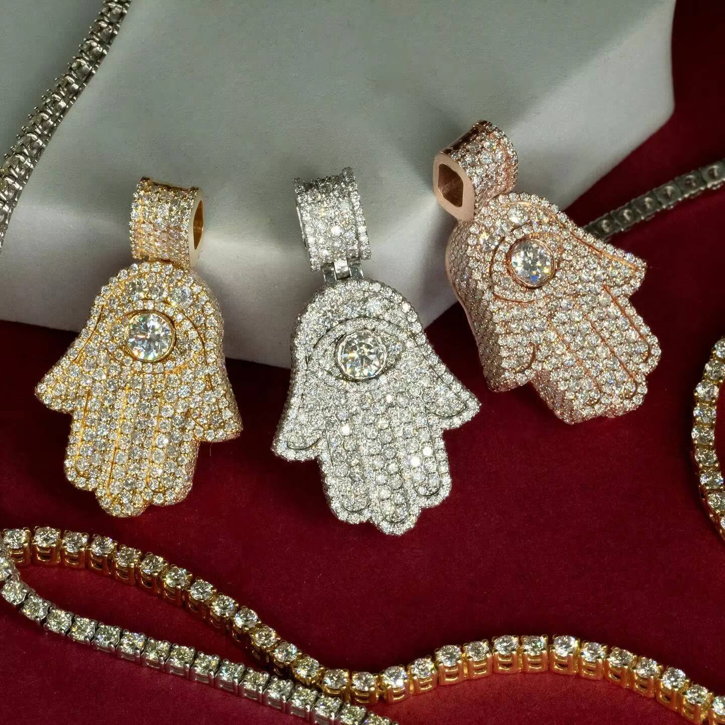 Custom Hip Hop Fine Jewelry 925 Sterling Silver Shiny Cuban Chain Necklace Pendant Moissanite Iced Out Diamond Hamsa Pendants