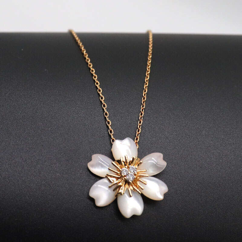 DHCollections Mutong's Necklace Big Sister Same Style Mother-of-Pearl Flower Camellia Water Drop Collarbone Chain White Gold Full Dia