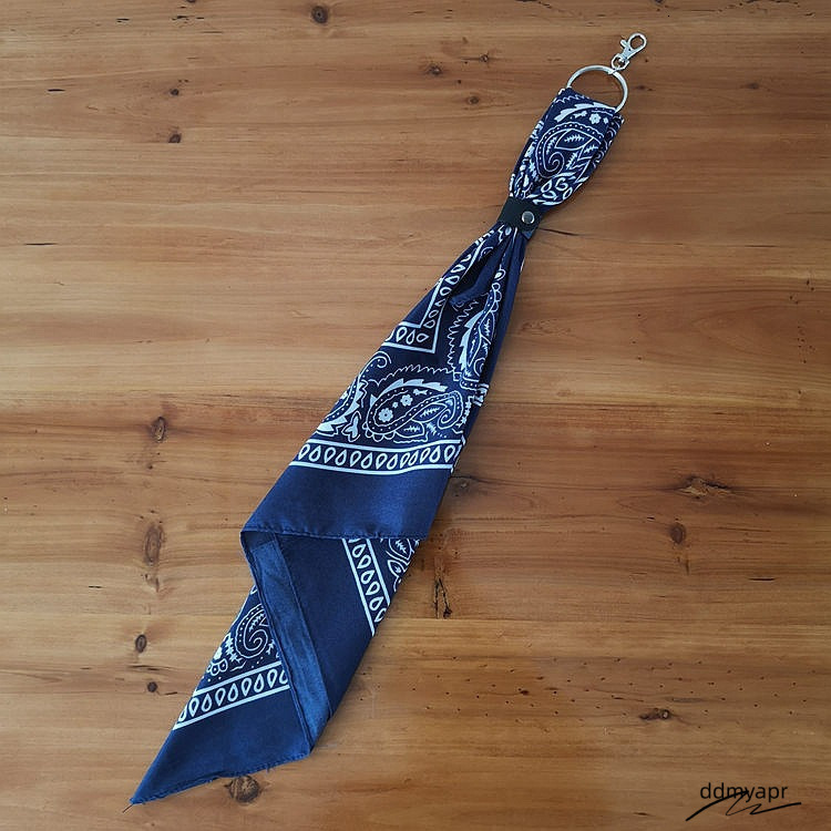 Trendy Keychain With Paisley Bandana Ribbon - Hip Hop Streetwear Style Ddmydec For Jeans And Pants