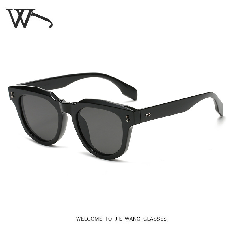 New Trendy Square Oval Frame Sunglasses with Double Rivets High end UV Protection Shades for Both Men and Women