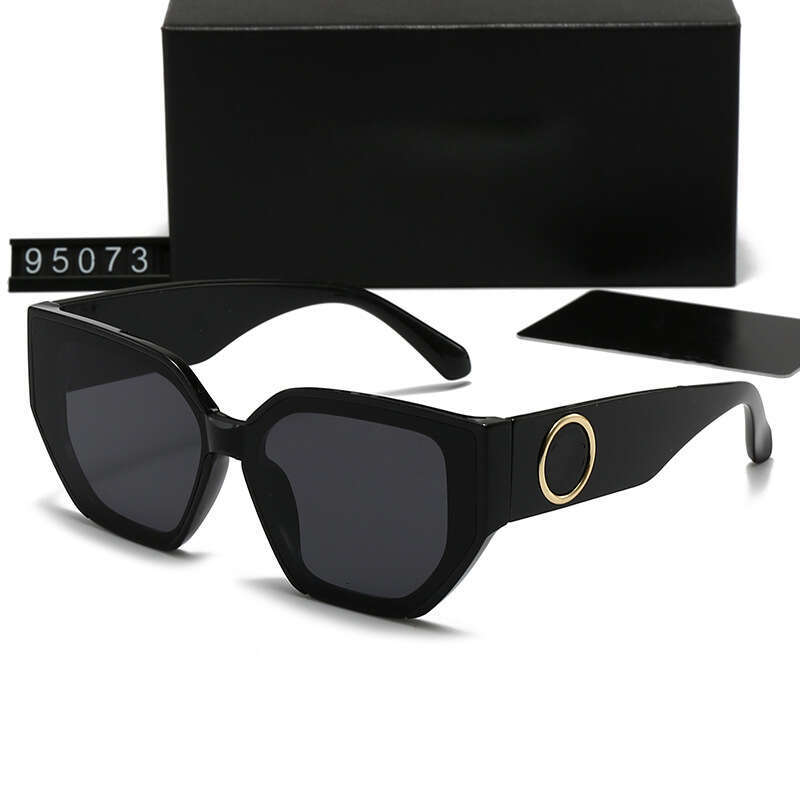 New Trendy Women's Versatile Fashion Color-Block Sunglasses Wide Leg Round Ring Decorative Glasses 95073 d97