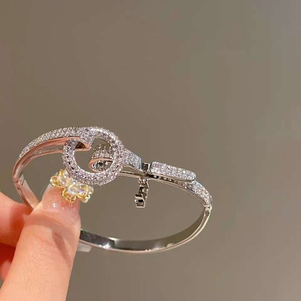 DH collections:Belt Buckle Bracelet for Women, Light Zircon Inlaid, Niche Design, Minimalist Style, Elegant and Exquisite Couple Bracelet, Trendy Ins 