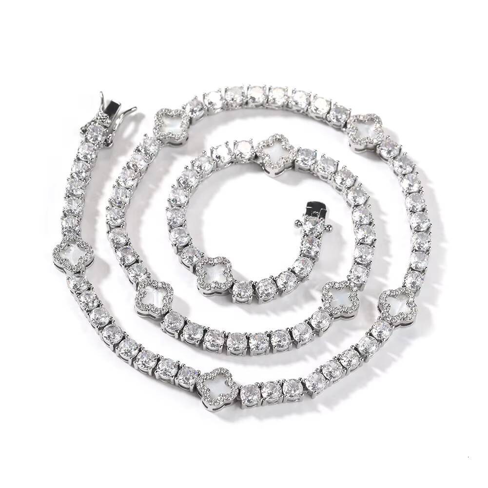 Hot Sales New 4mm Iced Out Elegant Black Four Leaf Clover Tennis Chain Choker Necklaces Fashion Jewelry for Women