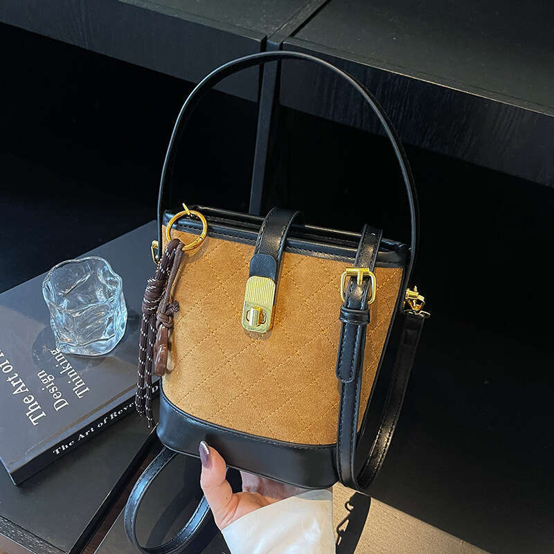 Quilted Embroidery Small for Women 2025 Autumn Winter New Crossbody Color-Block Handbag Suede Bucket Bag