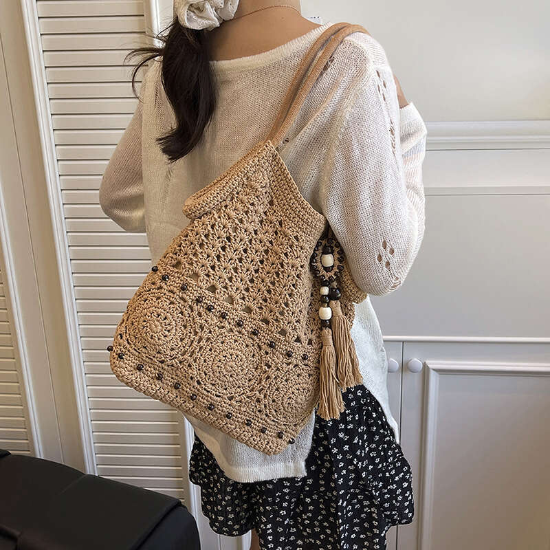Woven Beach for Women, Large Capacity, Easy to Carry, Casual Vacation, Lazy Style, High-End Commuter Tote Bag