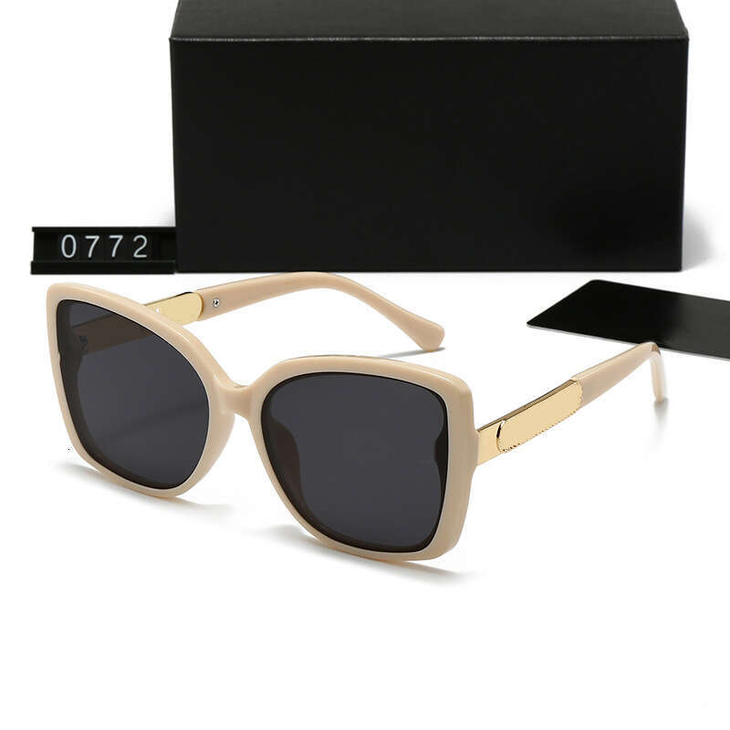 New Men and Women Large Frame Glasses Letter Hollow Internet Celebrity Light Luxury Sunglasses 0772 8d5