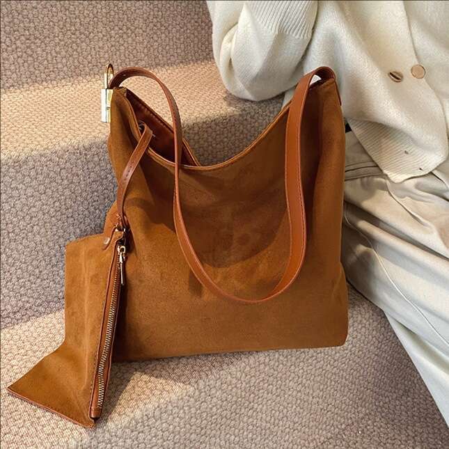 2025 Autumn and Winter New fashion Bucket Women's Casual Handbag Large Capacity Frosted Commuter Shoulder Bag