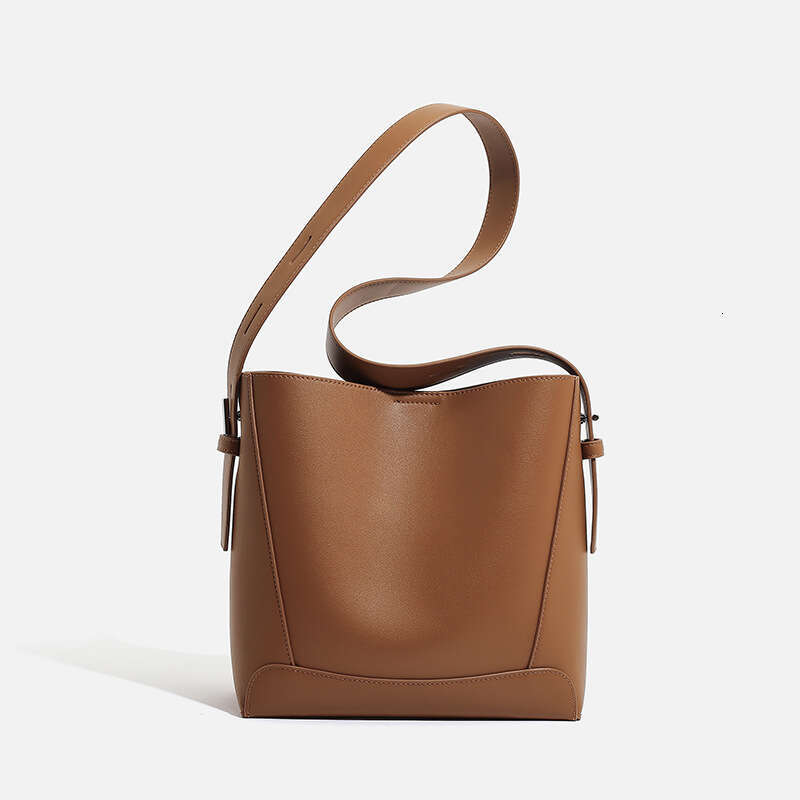 for Women Autumn Winter 2025 New Women's Crossbody Genuine Leather Versatile Shoulder Large Capacity Commuter Bucket Bag