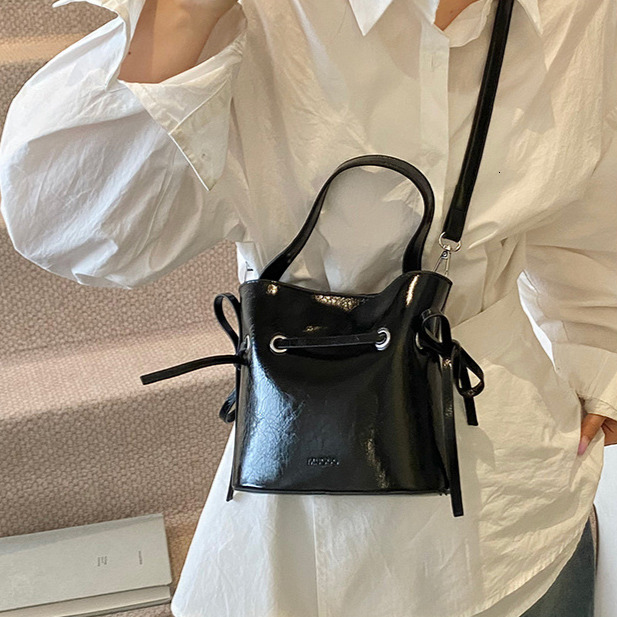 Women s Crossbody Bag Bucket Bag Niche Drawstring Shiny Face Handbag Autumn New Style Minimalist Designer Bag Women s Shoulder Bag