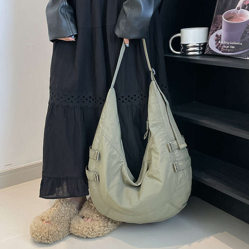 Single Parachute Ultra-light Puff Women's Shoulder Bag Baistu Crossbody Handbag 2025 New Fashion Versatile