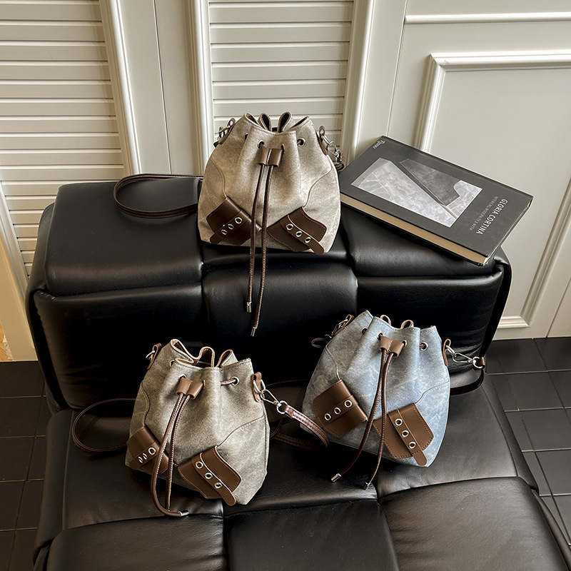 Trendy And Personalized Women s Shoulder Bag Spicy Girl Bucket Bag Niche Commuting Autumn New Designer Bag Handbag Women s Crossbody Bag