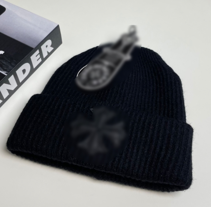 Designer Chrome Hat Winter Cashmere Beaine Warm Beanie Women's Pullover Cold Hat Casquette Luxury Men's Outdoor Ski Cap